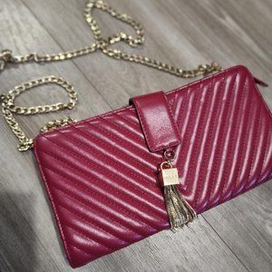 Bebe purse with gold chain